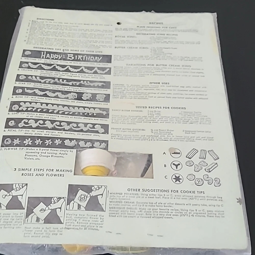 Vintage cake decorating kit